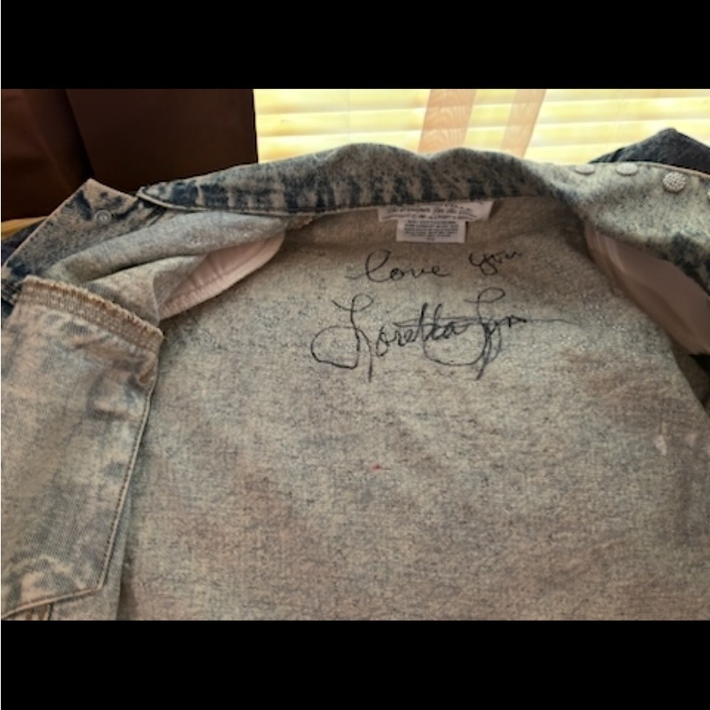 VTG Tony Alamo Las Vegas Strip Denim Jacket Size XS Signed/Worn By Loretta Lynn - Picture 12 of 13